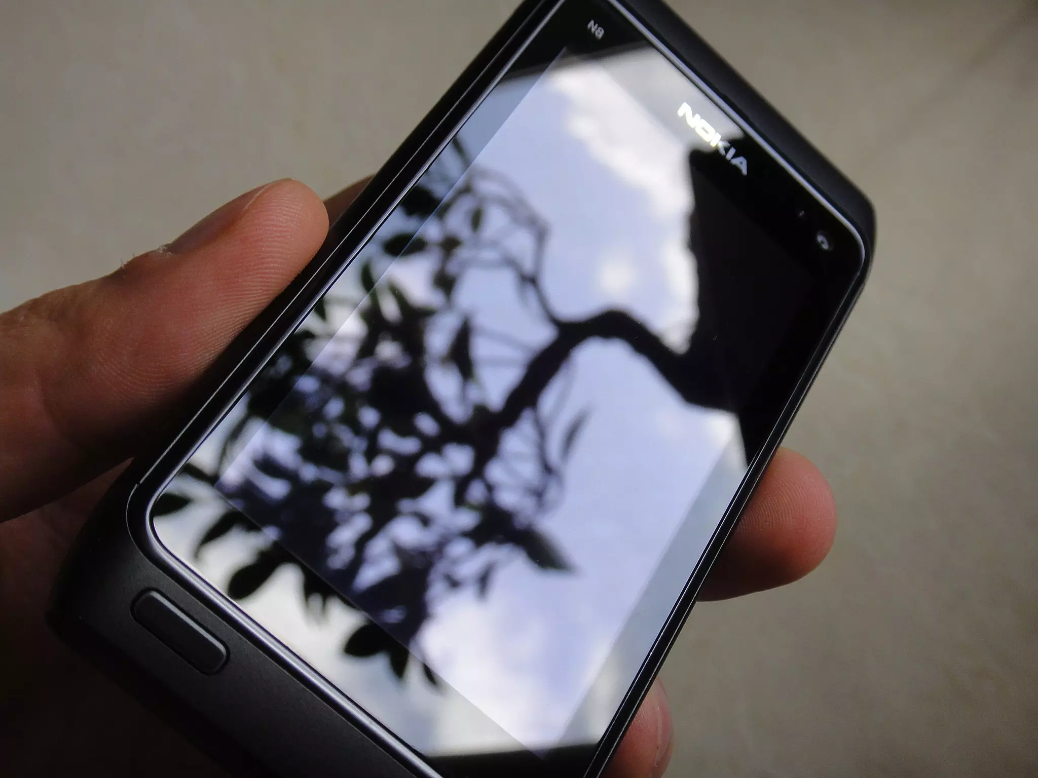 Gorilla Glass: Entenda a Tecnologia que Protege a Tela do seu Dispositivo